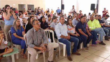 Escola municipal de Ouvidor recebe horta sensorial acessível para estudantes com deficiência