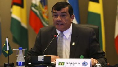 Moraes encaminha pedido de afastamento do ministro da Defesa à PGR