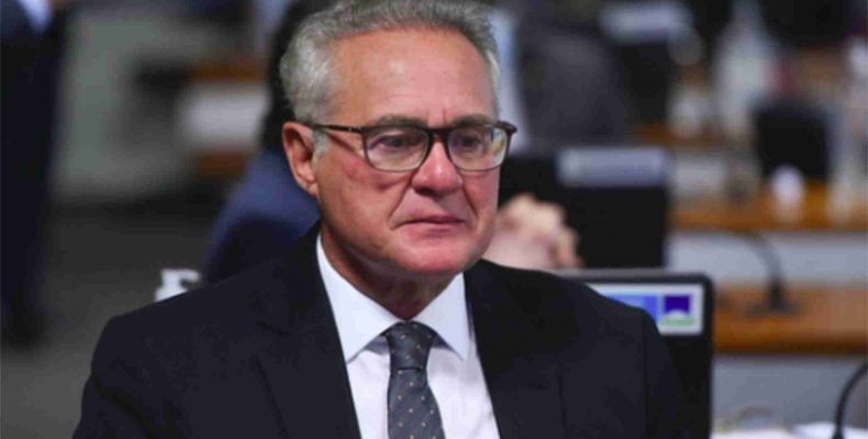 Renan Calheiros protocola no STF pedido de extradicão de Bolsonaro