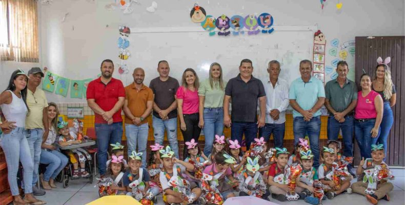 Páscoa: Prefeitura de Ouvidor entrega ovos de páscoa a todos os alunos da rede municipal de ensino
