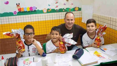 Vereador Cleitin participa da entrega de ovos de Páscoa em Ouvidor