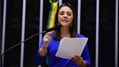Podemos de Renata Abreu fecha federação com o PSDB de Eduardo Leite