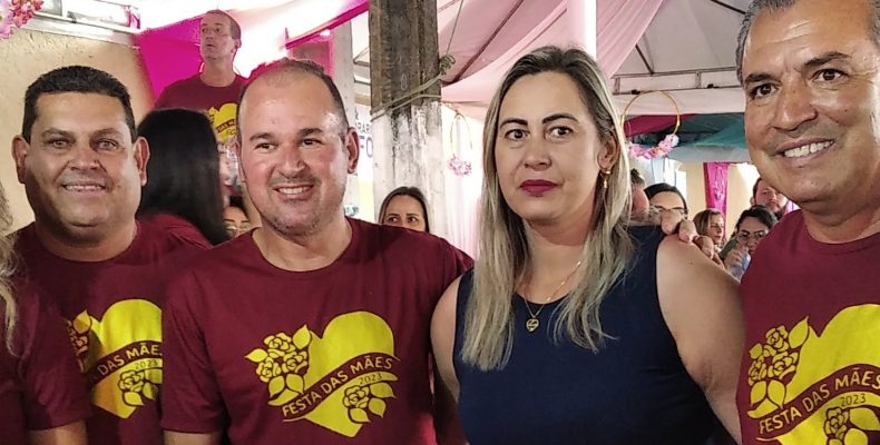 Prefeitura de Ouvidor realizou na manhã deste sábado, 06 de maio, uma grande festa em homenagem ao Dia das Mães