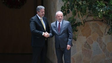 Lula se encontra com Lira para tratar de “pautas econômicas”