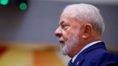 Lula passará por cirurgia no quadril no segundo semestre