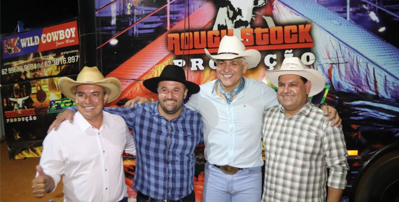 Com casa cheia, primeira noite da 8ª festa Ouvidor Rodeio Show foi um sucesso