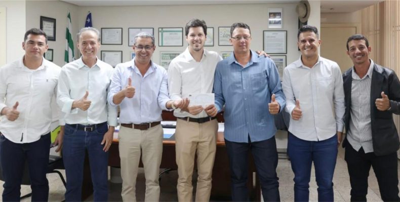 ANHANGUERA: Vice-governador Daniel Vilela abona filiação do ex-vice-prefeito ao MDB