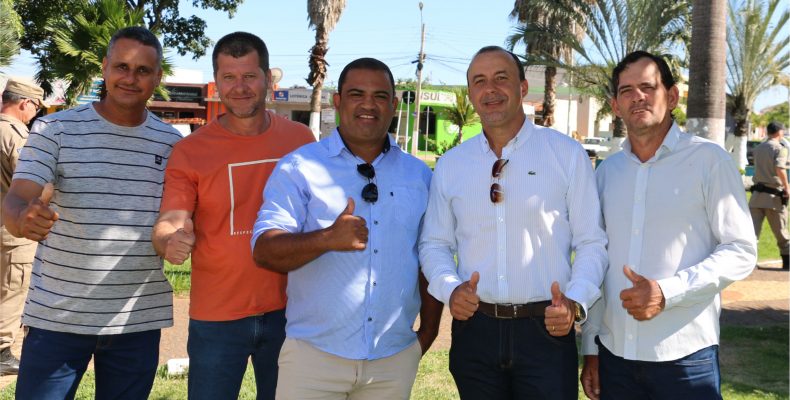 Vereadores participam de ato cívico em comemoração aos 70 anos de Campo Alegre de Goiás