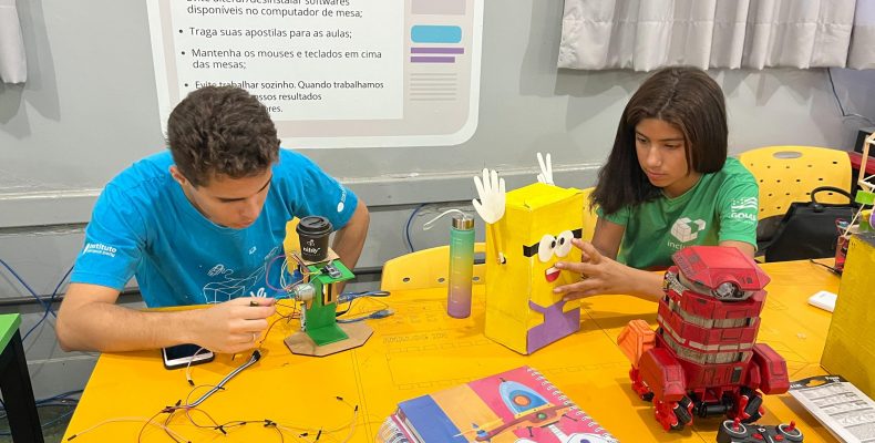 Governo de Goiás oferece, em Catalão, 70 vagas de curso gratuito de robótica para crianças e adolescentes em Catalão