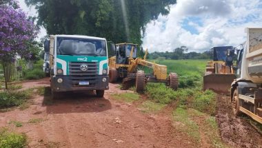 ESTRADAS RURAIS | Prefeitura realiza manutenção em estradas rurais do município