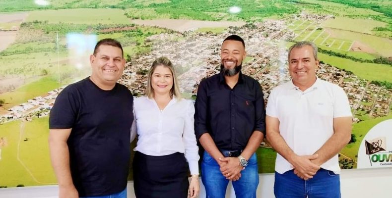 SAÚDE | Prefeitura de Ouvidor dá posse a novos servidores da saúde