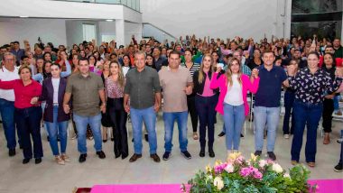 Pré-candidato à Prefeitura de Ouvidor, Cebinha Nascimento reúne com apoiadores da vereadora Suzana Gomes para apresentação de suas propostas