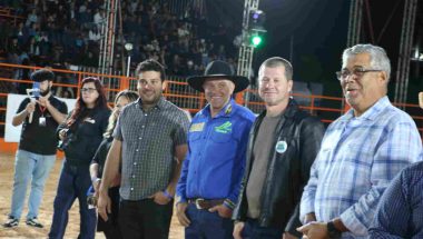 Abertura oficial da 23ª ExpoCampo é marcada pelo Rodeio e show sertanejo de George Henrique & Rodrigo