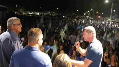 Douglas Sertório e Bruno Saran arrastam multidão em carreata, comício e buzinaço no bairro Santa Catarina, em Campo Alegre de Goiás