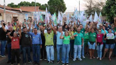 ELEIÇÕES 2024 / OUVIDOR: Cebinha e Nelci fazem caminhada ao lado de eleitores