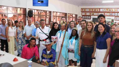 Ouvidor recepciona escritor José Luiz Vaz que lança livro “Congadas no Sudeste de Goiás”