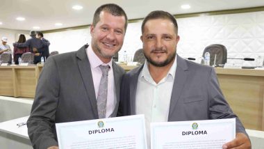 DIPLOMAÇÃO: Prefeito eleito Douglas Sertório vice Bruno Saran e vereadores são diplomados pela Justiça Eleitoral