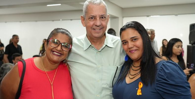 Prefeitura de Catalão dá posse a 91 servidores da Educação