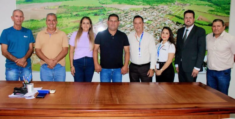 Prefeito de Ouvidor recebe visita de representantes da Equatorial Goiás para discutir melhorias no fornecimento de energia elétrica
