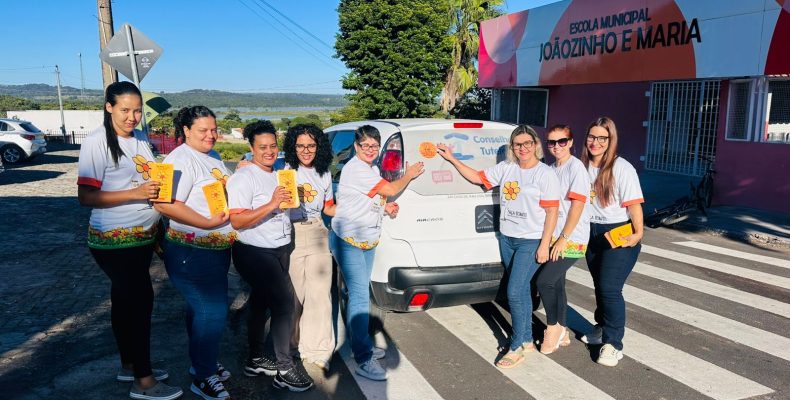 Caminhada marca ações do Maio Laranja em Anhanguera