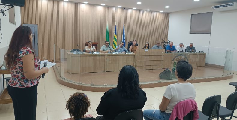 Câmara de Cumari realiza 14ª Sessão Ordinária com debates sobre habitação e esclarecimentos sobre casas de custo zero