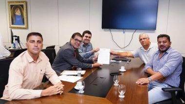 Lideranças de Três Ranchos buscam recursos na Assembleia Legislativa para melhorias no município