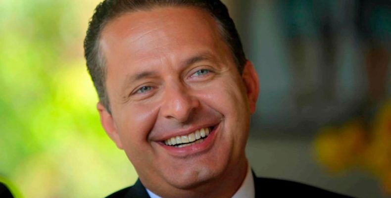 “Foi um assassinato”, diz irmão de Eduardo Campos ao pedir investigação do acidente