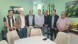 Prefeito de Anhanguera realiza reunião para discutir implantação de usinas de energia solar e beneficiação de comunidades carentes
