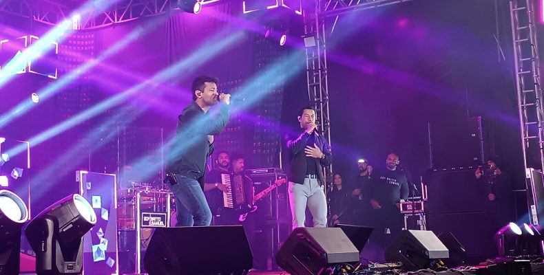 Milhares de pessoas curtiram a segunda noite da 24ª ExpoCampo em Campo Alegre de Goiás com show de Edy Britto e Samuel