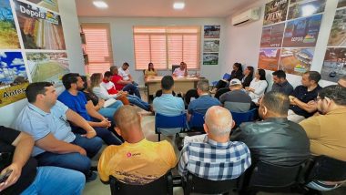 Prefeito Solimar realiza reunião com secretários e vereadores para alinhar estratégias de desenvolvimento em Marzagão