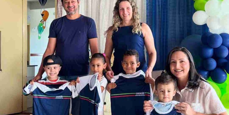 Cumari dá mais um passo na valorização da educação com a entrega de novos uniformes