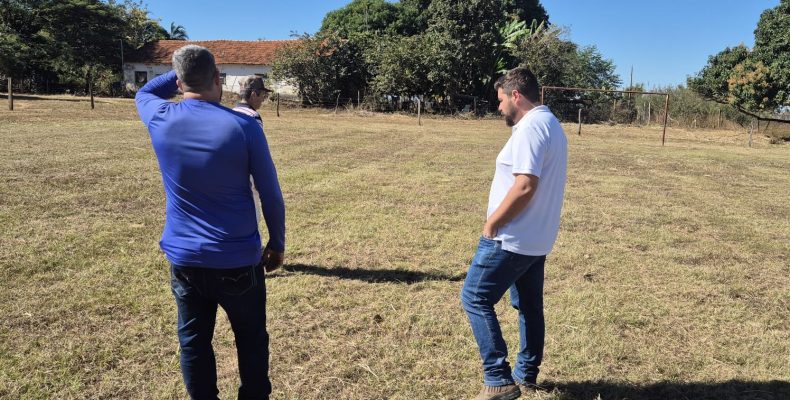 Administração de Campo Alegre de Goiás realiza Mutirão de Limpeza em Sesmaria