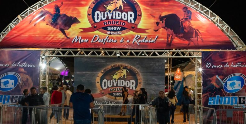 Segunda noite do Ouvidor Rodeio Show 2025: Barões da Pisadinha agitou a arena e Rodrigo e Alex no palco 360