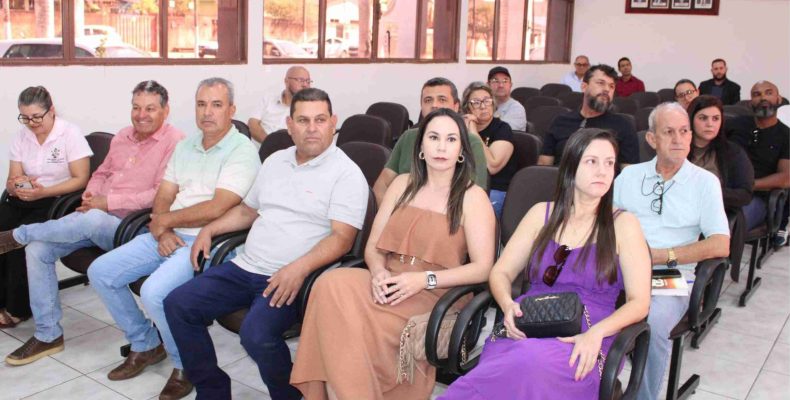 Prefeitura Municipal de Ouvidor realiza Audiência Pública para apresentar LOA 2026 e PPA 2026–2029