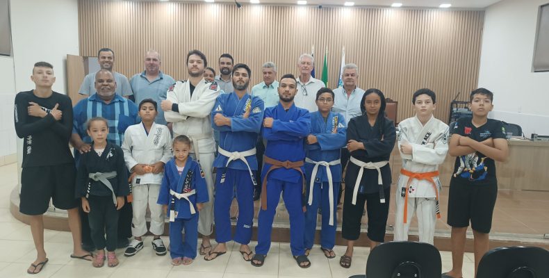 Câmara Municipal de Cumari realiza 24ª Sessão Ordinária sob comando interino