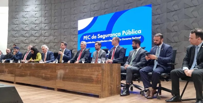 Deputados criticam PEC da Segurança Pública durante audiência na Alego