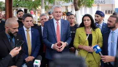 Problema de Daniel é a falta de identificação com Caiado