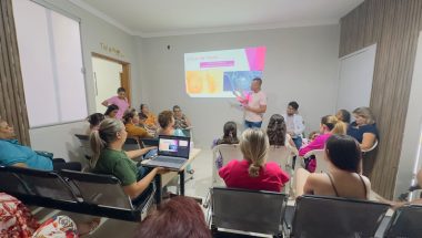 Outubro Rosa: palestra sobre saúde da mulher mobiliza mulheres anhanguerinas