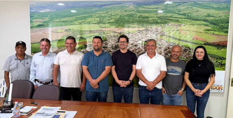Deputado Henrique César visita autoridades e hospital em Ouvidor