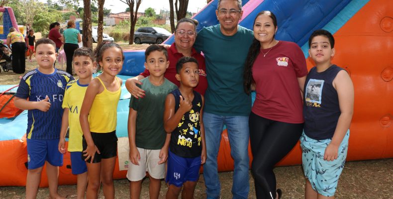 Prefeitura de Anhanguera promoveu manhã de dia das crianças com brinquedos e guloseimas