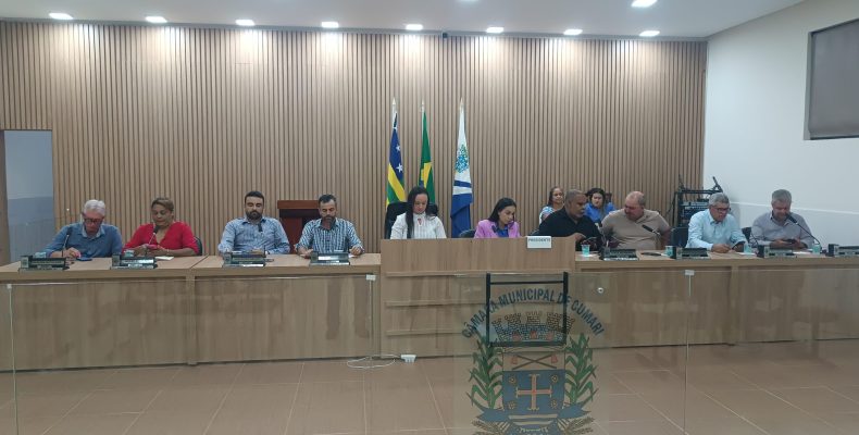 Câmara de Cumari aprova projeto 027/2025 e retira outros projetos para estudo; homenagem marca sessão