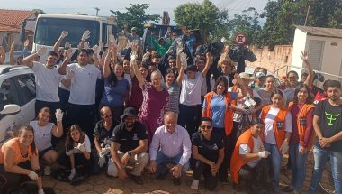 Todos contra a Dengue: Mutirão de limpeza mobiliza população e recolhe lixo e entulhos em Davinópolis