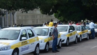 Carteira de motorista: Governo Lula deve exigir 2 horas de aula prática para emissão de CNH