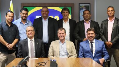 Prefeito Douglas Sertório cumpre agenda com o senador Wilder Morais em Brasília e garante novas conquistas para Campo Alegre de Goiás