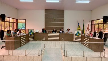 Câmara Municipal de Ouvidor realiza 1ª Sessão Extraordinária de 2026 e aprova três Projetos de Lei