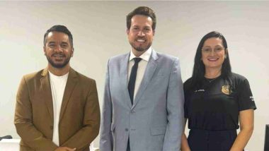 Ouvidor moderniza serviços públicos e passa a emitir Carteiras de Identidade no município