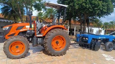 Davinópolis celebra aquisição de trator agrícola via Programa Mecaniza Goiás