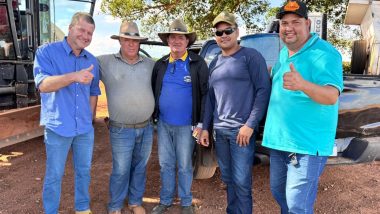 Prefeito Douglas Sertório acompanha frentes de trabalho e reforça recuperação de estradas em Campo Alegre de Goiás