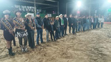 Show de Murilo Huff reúne mais de 10 mil pessoas e marca abertura oficial da 25ª ExpoCampo em Campo Alegre de Goiás