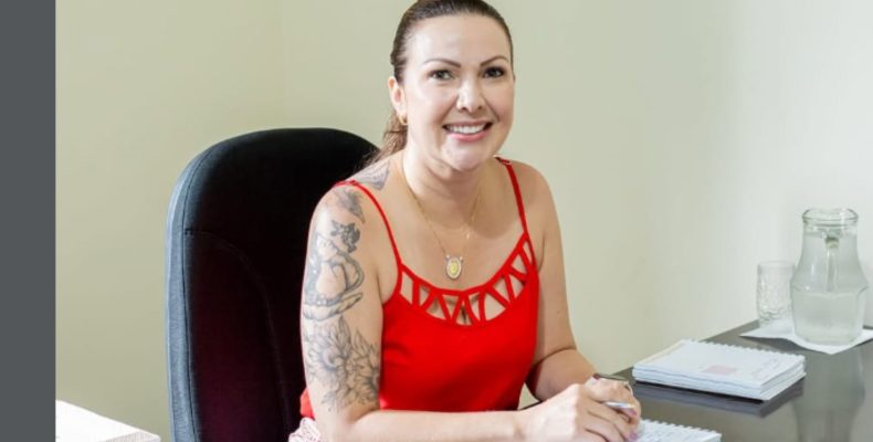Três Ranchos: Ex-primeira-dama Fabrinna Rodrigues deixa a Secretaria de Cidadania e Assistência Social